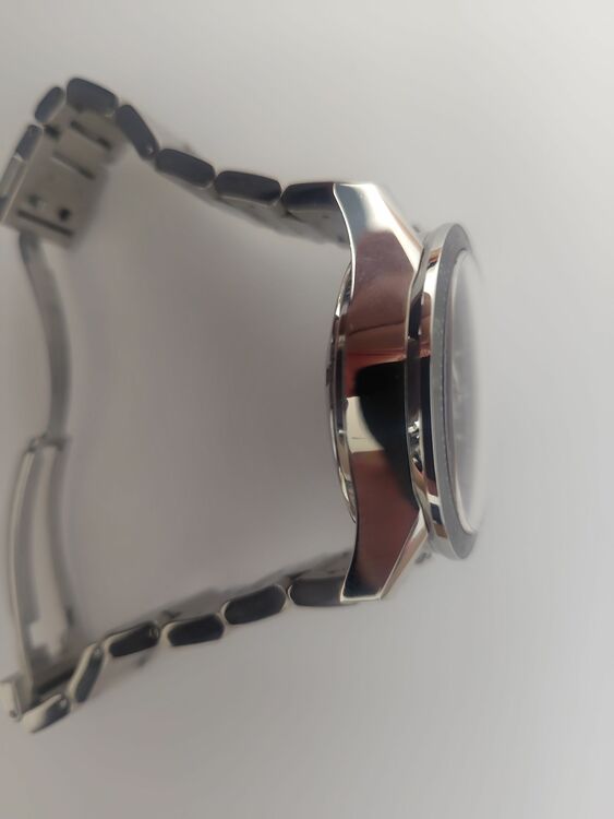 TAG HEUER クロノグラフ キャリバー16 ブラック（高級時計）の商品画像 - 査定依頼日：2025年10月31日 - 最高査定価格：210,000円