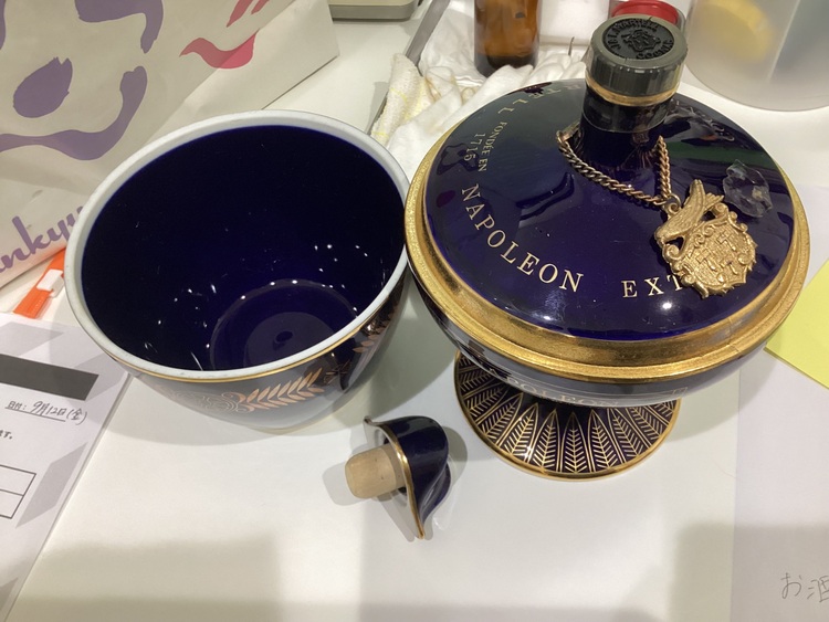 ブランデー マーテル （お酒）の商品画像 - 査定依頼日：2025年9月13日 - 最高査定価格：11,000円