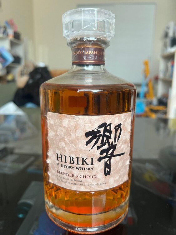 サントリーウイスキー響（お酒）の商品画像 - 査定依頼日：2025年1月31日 - 最高査定価格：13,000円