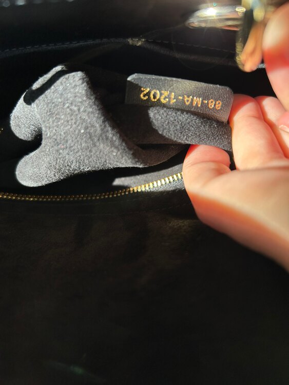 ディオール  （ブランドバッグ）の商品画像 - 査定依頼日：2024年12月25日 - 最高査定価格：200,000円