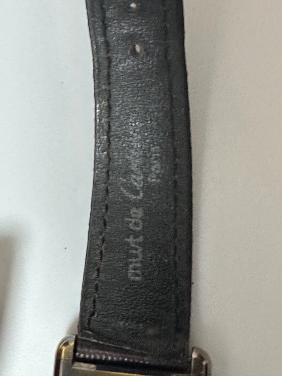 カルティエ タンク MM いぇm（高級時計）の商品画像 - 査定依頼日：2025年7月22日 - 最高査定価格：270,000円