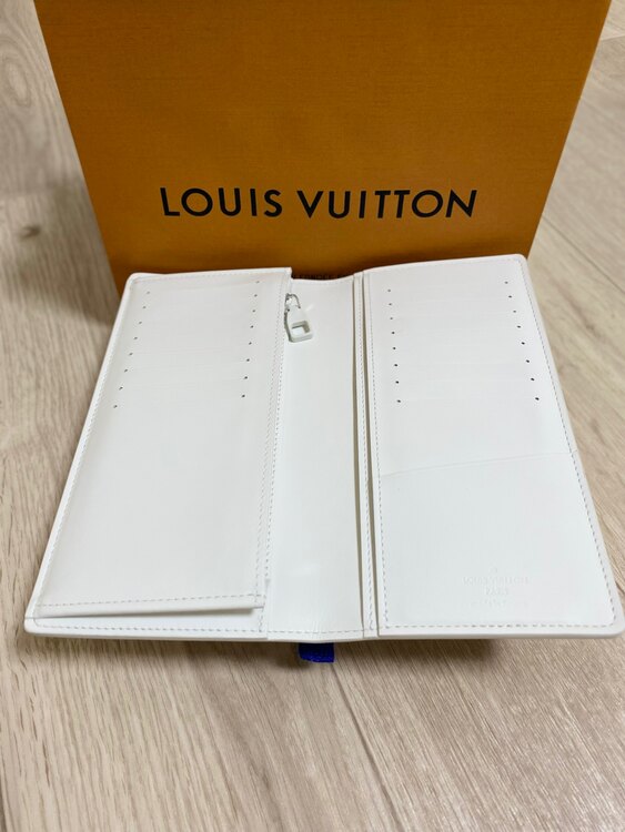 ルイヴィトントリヨンポルトフォイユブラザNM（ブランド財布・小物）の商品画像 - 査定依頼日：2025年3月31日 - 最高査定価格：40,000円