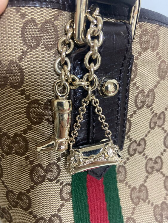 グッチ  （ブランドバッグ）の商品画像 - 査定依頼日：2025年5月30日 - 最高査定価格：27,000円