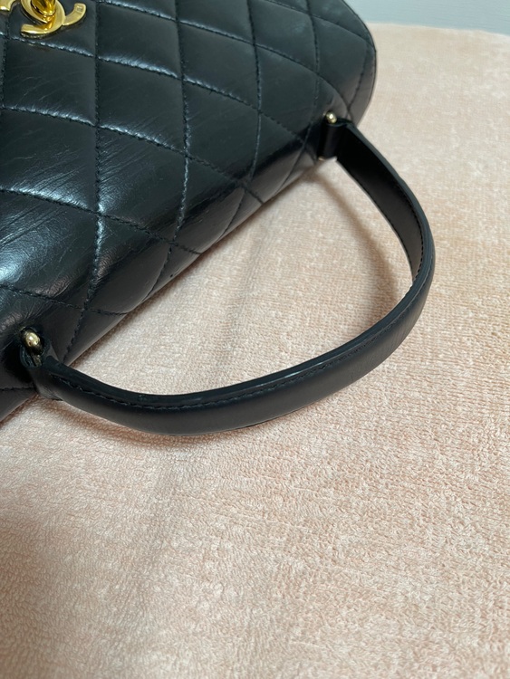 マトラッセ　ハンドバック　黒（ブランドバッグ）の商品画像 - 査定依頼日：2025年7月28日 - 最高査定価格：350,000円