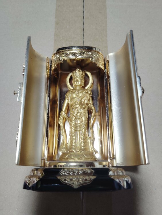 厨子入十一面観世音菩薩像（美術品・骨董品）の商品画像 - 査定依頼日：2026年7月14日 - 最高査定価格：3,000円