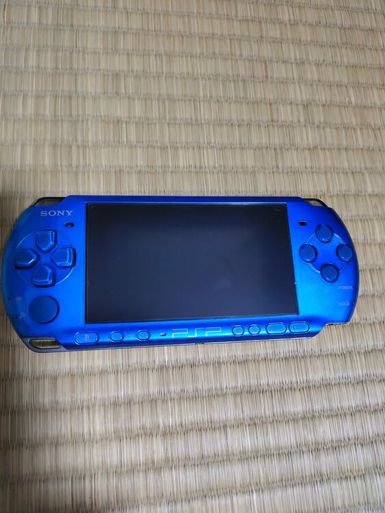 SONY PSP ブルー（ゲーム機本体・ゲームソフト）の商品画像 - 査定依頼日：2026年3月9日 - 最高査定価格：3,000円