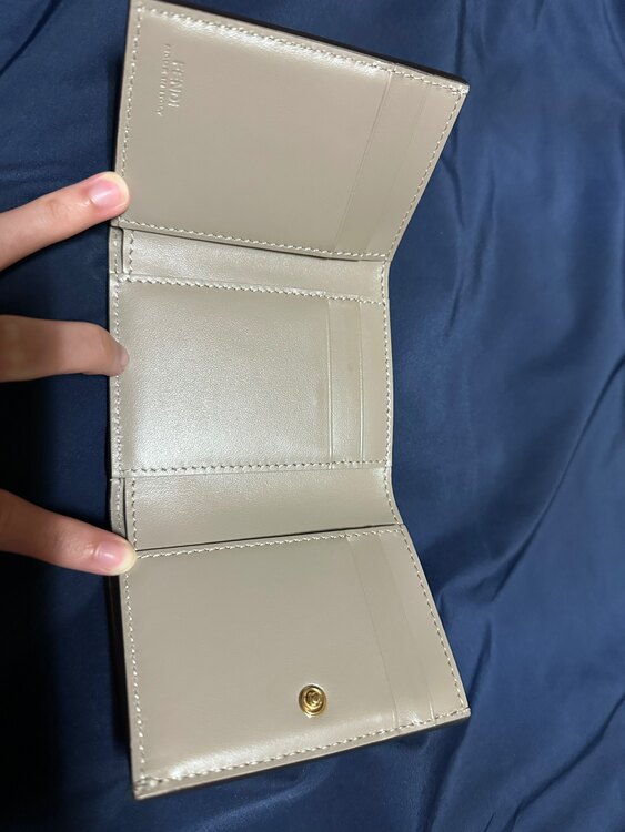 フェンディ  （ブランドバッグ）の商品画像 - 査定依頼日：2025年2月1日 - 最高査定価格：15,000円