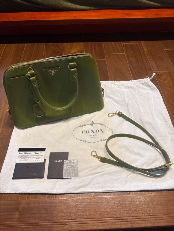 BL0837 SAFFIANO LUX EDERA（ブランドバッグ）の商品画像 - 査定依頼日：2026年8月11日 - 最高査定価格：70,000円