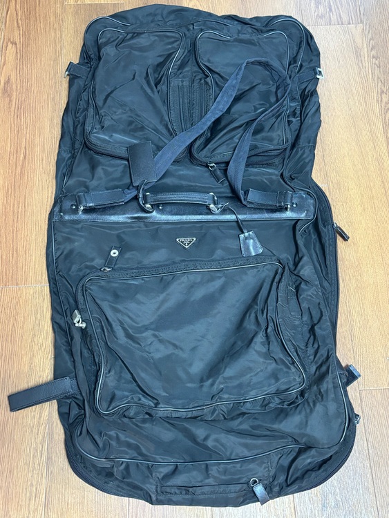 ガーメントバック（ブランドバッグ）の商品画像 - 査定依頼日：2025年11月24日 - 最高査定価格：40,000円