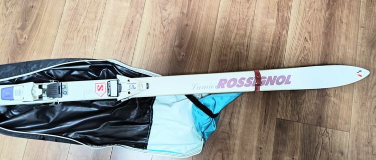 ロシニョールスキー板　Lumiere soft＆light　Sサイズ（アウトドア用品）の商品画像 - 査定依頼日：2025年11月22日 - 最高査定価格：2,000円