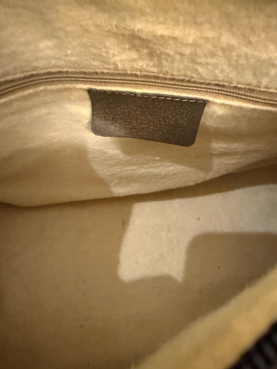 ボストンバック（ブランドバッグ）の商品画像 - 査定依頼日：2025年7月29日 - 最高査定価格：15,000円