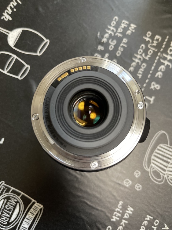 EF-S 60m m（カメラ）の商品画像 - 査定依頼日：2021年10月27日 - 最高査定価格：20,000円