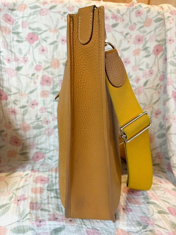 エブリンPM （ブランドバッグ）の商品画像 - 査定依頼日：2026年3月30日 - 最高査定価格：120,000円