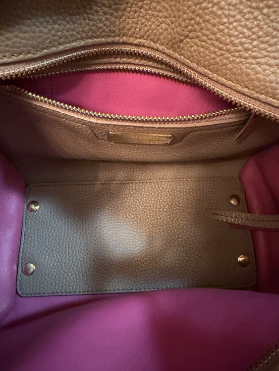 エイミー（ブランドバッグ）の商品画像 - 査定依頼日：2026年4月20日 - 最高査定価格：30,000円