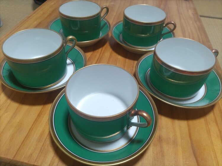 廃盤リチャードジノリのインペログリーンのコーヒーカップ5客（美術品・骨董品）の商品画像 - 査定依頼日：2026年7月25日 - 最高査定価格：5,000円