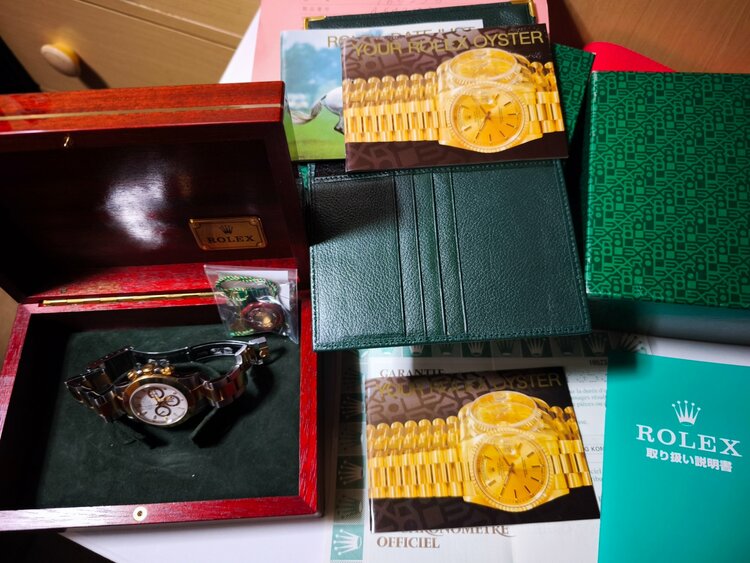 16523（高級時計）の商品画像 - 査定依頼日：2025年12月29日 - 最高査定価格：2,500,000円