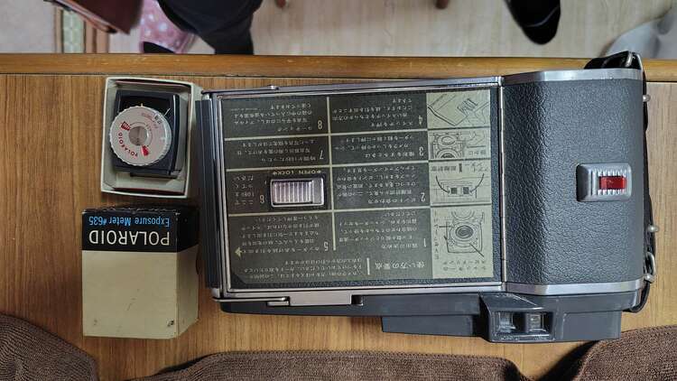 ポラロイドカメラ（カメラ）の商品画像 - 査定依頼日：2025年5月11日 - 最高査定価格：4,000円