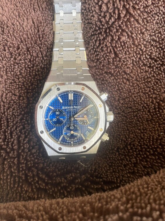 オーデマピゲ ロイヤルオーク （高級時計）の商品画像 - 査定依頼日：2025年2月4日 - 最高査定価格：12,000,000円