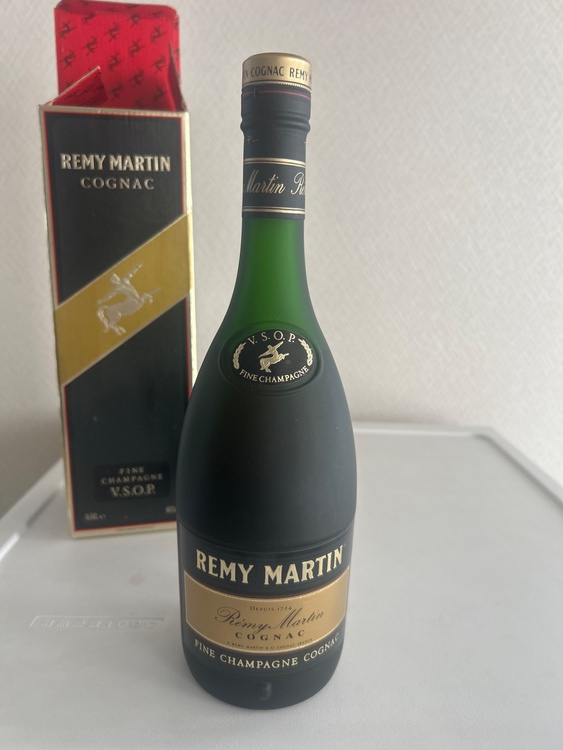 ブランデー レミーマルタン （お酒）の商品画像 - 査定依頼日：2026年5月17日 - 最高査定価格：3,100円