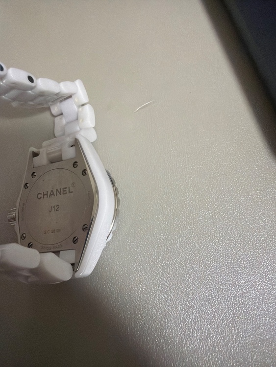 j12 （高級時計）の商品画像 - 査定依頼日：2025年12月30日 - 最高査定価格：100,000円
