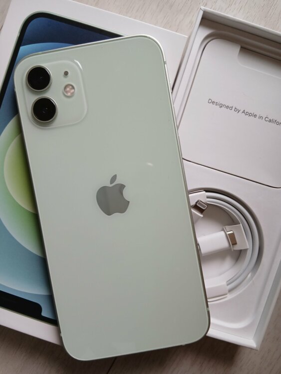iPhone 12 128GB SIMフリー（スマホ）の商品画像 - 査定依頼日：2026年3月30日 - 最高査定価格：100,000円