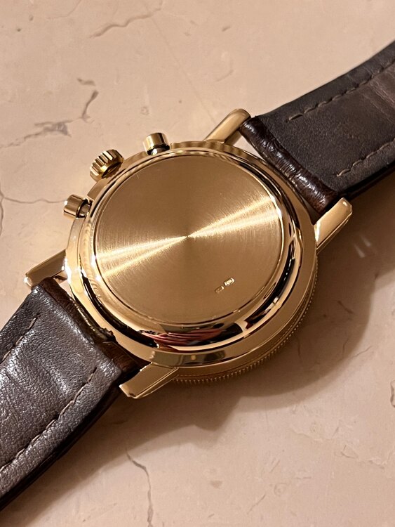 アンデルセンジュネーブ　ワールドタイムクロノグラフ（高級時計）の商品画像 - 査定依頼日：2025年3月28日 - 最高査定価格：1,400,000円