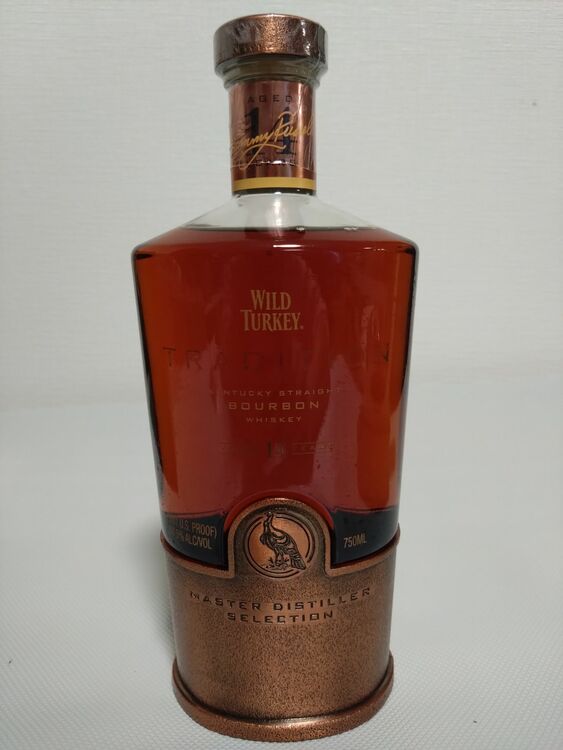 ワイルドターキートラディション１４年（お酒）の商品画像 - 査定依頼日：2025年11月8日 - 最高査定価格：58,000円