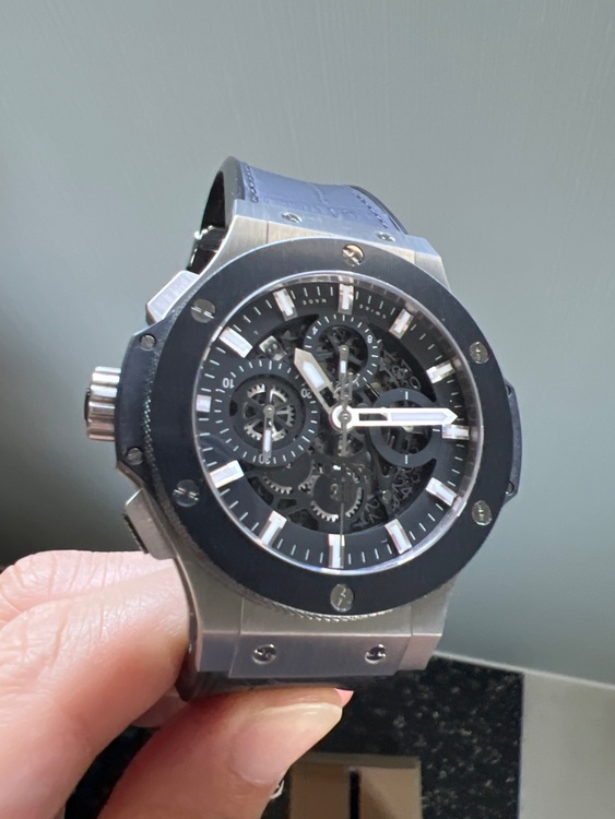 ウブロ ビックバン （高級時計）の商品画像 - 査定依頼日：2025年6月30日 - 最高査定価格：820,000円