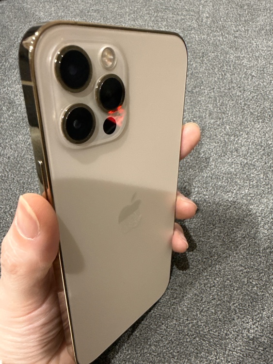 iPhone 12 Pro 256GB au（スマホ）の商品画像 - 査定依頼日：2026年2月10日 - 最高査定価格：35,000円