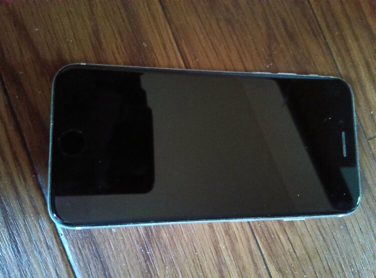 スマホ2台（スマホ）の商品画像 - 査定依頼日：2026年4月20日 - 最高査定価格：15,000円