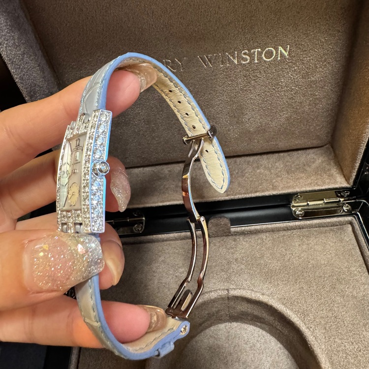 ハリーウィンストン その他 （高級時計）の商品画像 - 査定依頼日：2025年6月20日 - 最高査定価格：850,000円