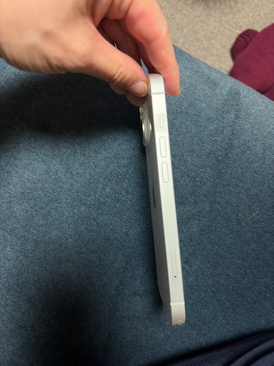 iPhone14（スマホ）の商品画像 - 査定依頼日：2026年2月10日 - 最高査定価格：45,000円