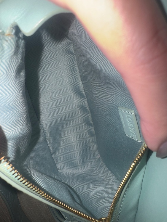 ロエベ　パズル（ブランドバッグ）の商品画像 - 査定依頼日：2025年8月13日 - 最高査定価格：130,000円