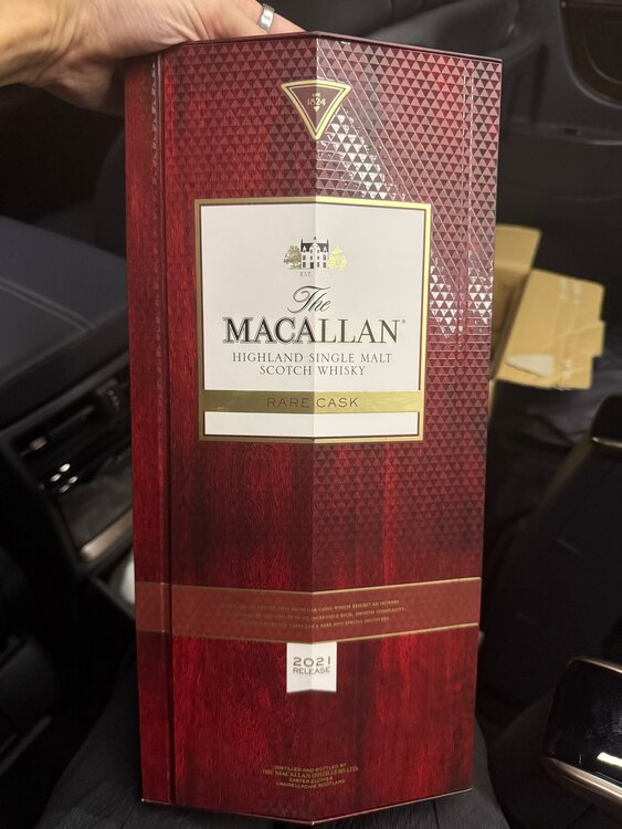 ウイスキー マッカラン （お酒）の商品画像 - 査定依頼日：2025年3月26日 - 最高査定価格：26,000円