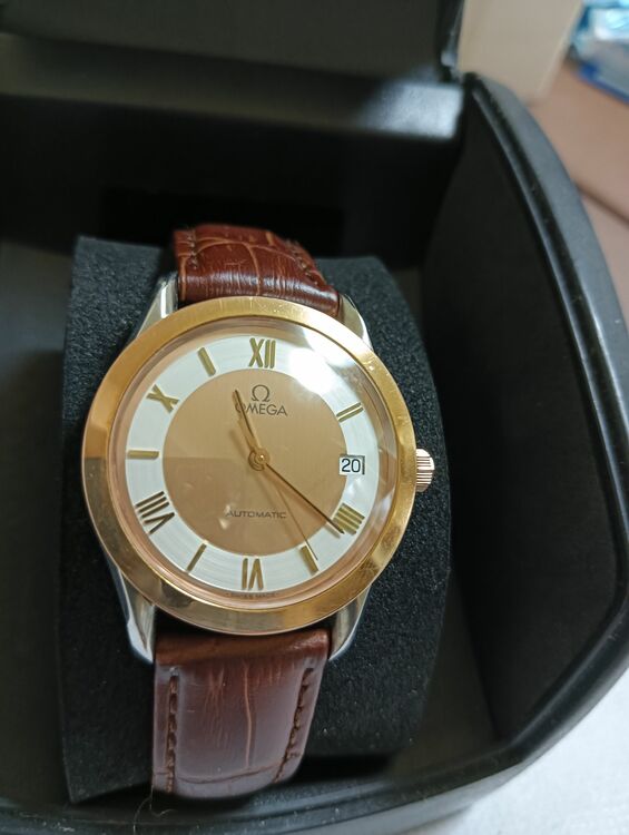 OMEGA　K18ピンクゴールド無垢ベゼル&尾錠　自動巻き（高級時計）の商品画像 - 査定依頼日：2025年10月28日 - 最高査定価格：150,000円