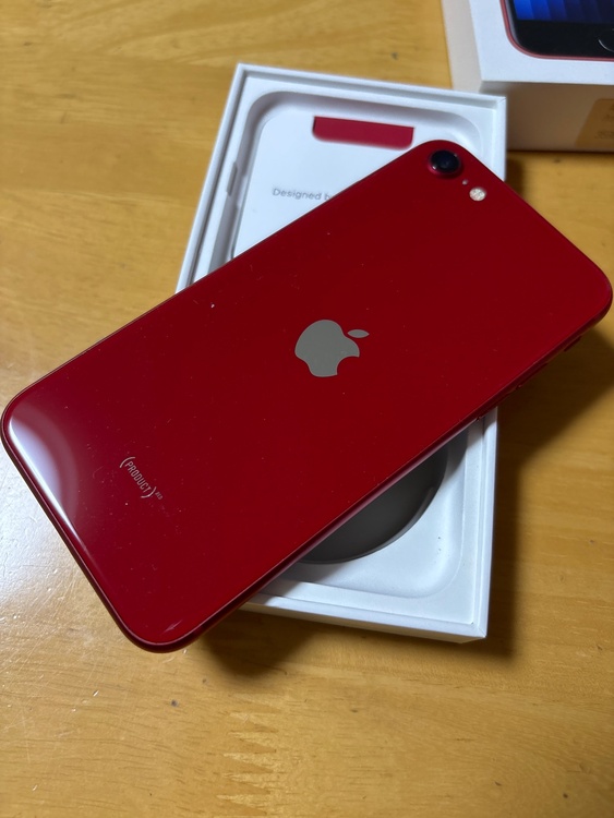iPhone iPhone SE (第 3 世代) 64GB docomo（スマホ）の商品画像 - 査定依頼日：2026年9月8日 - 最高査定価格：18,000円