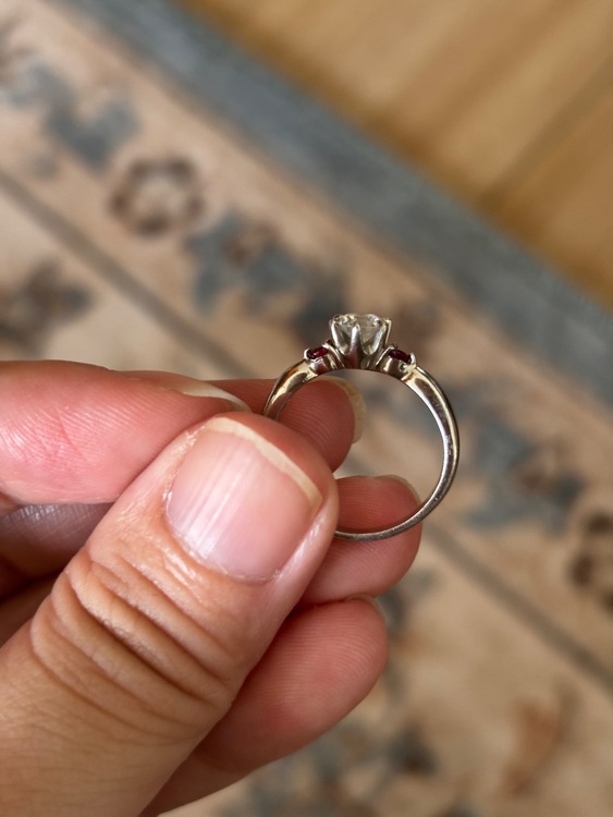 指輪（宝石）の商品画像 - 査定依頼日：2025年7月23日 - 最高査定価格：50,000円