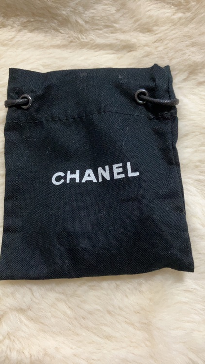 シャネル カメリア （ブランドバッグ）の商品画像 - 査定依頼日：2025年9月17日 - 最高査定価格：40,000円