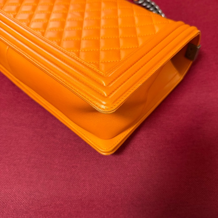 ボーイシャネル28 ラムスキン（ブランドバッグ）の商品画像 - 査定依頼日：2025年12月8日 - 最高査定価格：270,000円