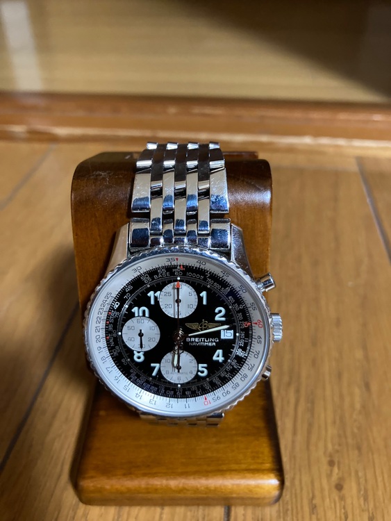 ブライトリング ナビタイマー A142B03NP(A13322(（高級時計）の商品画像 - 査定依頼日：2025年6月15日 - 最高査定価格：430,000円