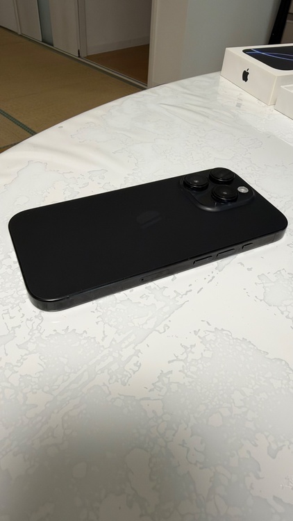 iPhone iPhone 16 Pro 256GB SIMフリー（スマホ）の商品画像 - 査定依頼日：2026年9月19日 - 最高査定価格：122,500円