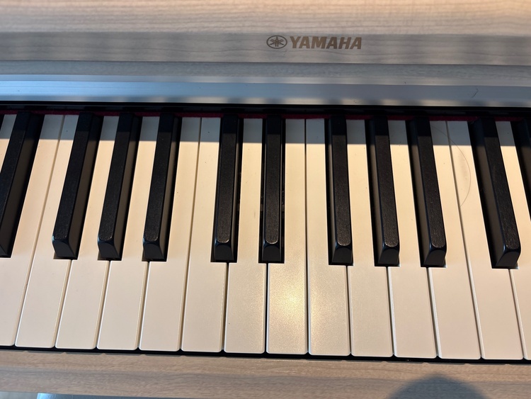 YDP-164（ピアノ・楽器・PA機材）の商品画像 - 査定依頼日：2026年5月25日 - 最高査定価格：7,000円