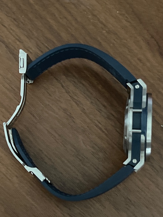 ウブロ ビックバン 301 （高級時計）の商品画像 - 査定依頼日：2025年10月6日 - 最高査定価格：750,000円