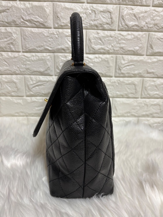 シャネル ココマーク ハンドバッグ マトラッセ キャビアスキン ブラック トップ（ブランドバッグ）の商品画像 - 査定依頼日：2025年11月21日