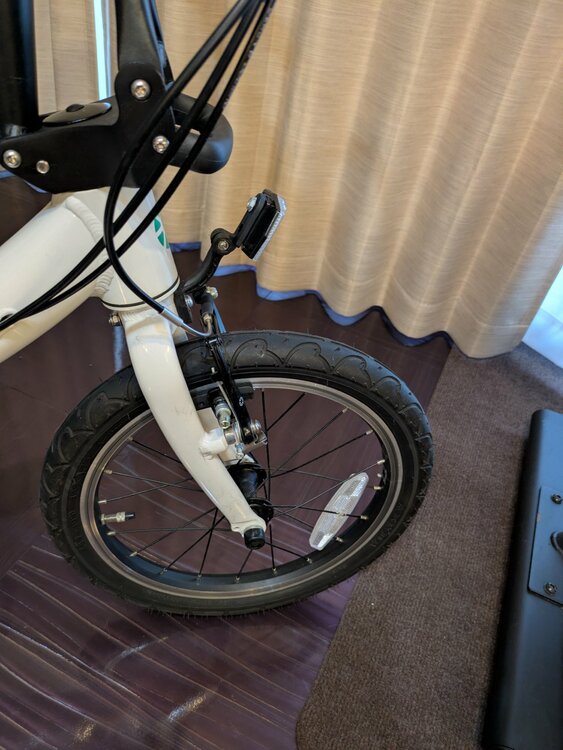 DAHON NUWAVE D6 16インチ　ホワイトマリン（自転車）の商品画像 - 査定依頼日：2026年4月26日 - 最高査定価格：18,000円