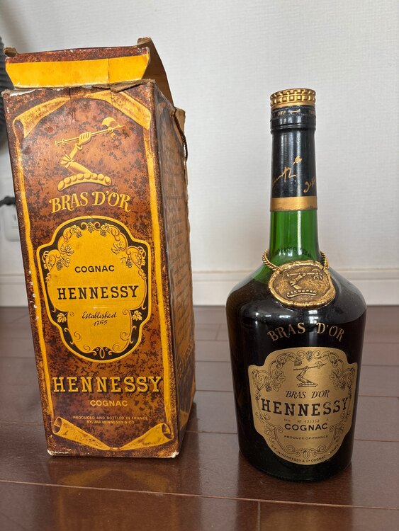 ブランデー ヘネシー （お酒）の商品画像 - 査定依頼日：2025年1月31日 - 最高査定価格：6,000円