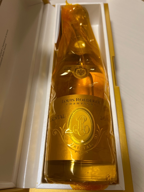 ルイロデレールクリスタル2009（お酒）の商品画像 - 査定依頼日：2026年10月16日 - 最高査定価格：35,000円