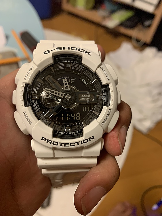 G-SHOCK ホワイト&ブラックシリーズ GA-110GW-7AJF（高級時計）の商品画像 - 査定依頼日：2019年10月8日 - 最高査定価格：3,000円