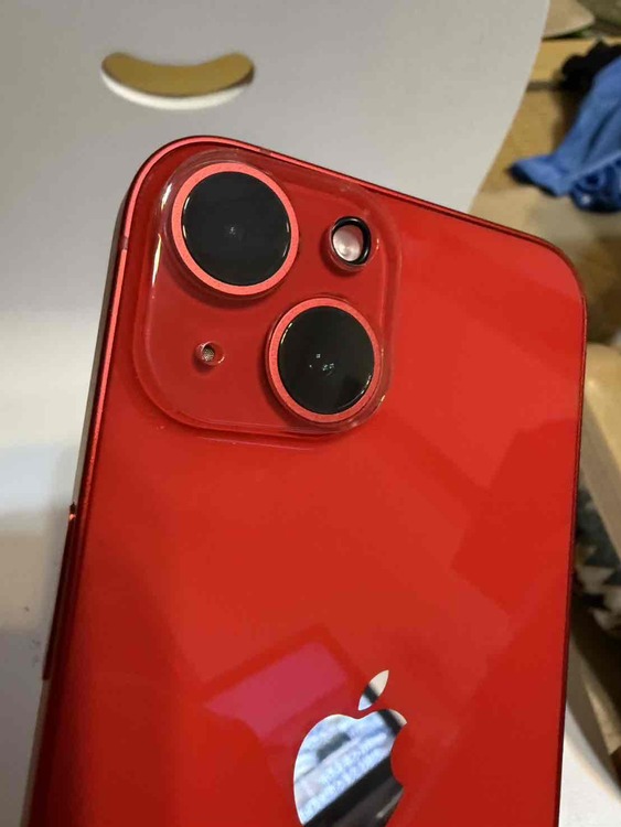 iphone14 256G RED（スマホ）の商品画像 - 査定依頼日：2026年3月5日 - 最高査定価格：43,000円