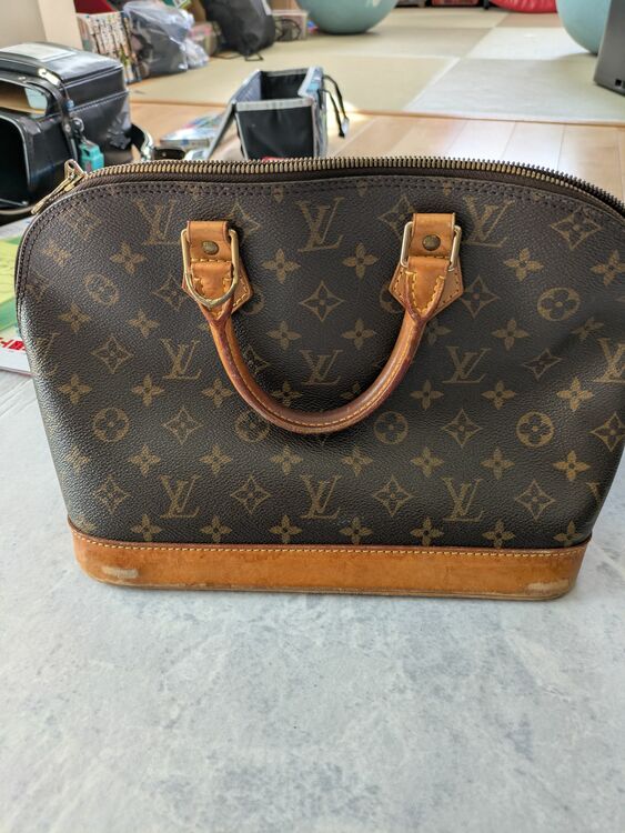 不明（ブランドバッグ）の商品画像 - 査定依頼日：2025年9月1日 - 最高査定価格：25,000円